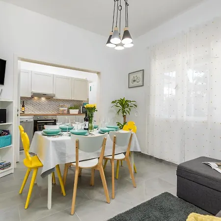 Lovely House With Garden Near City Centre Pula Extérieur photo