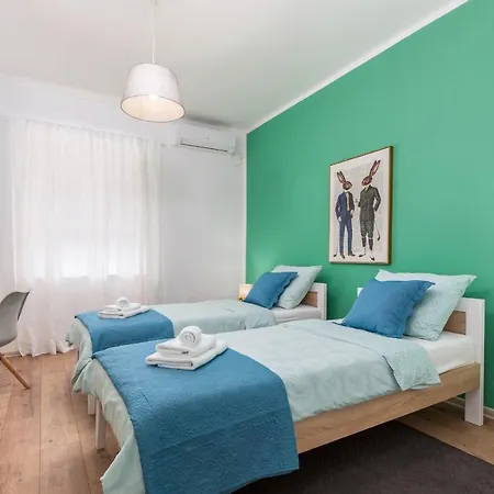 Lovely House With Garden Near City Centre Pula Extérieur photo