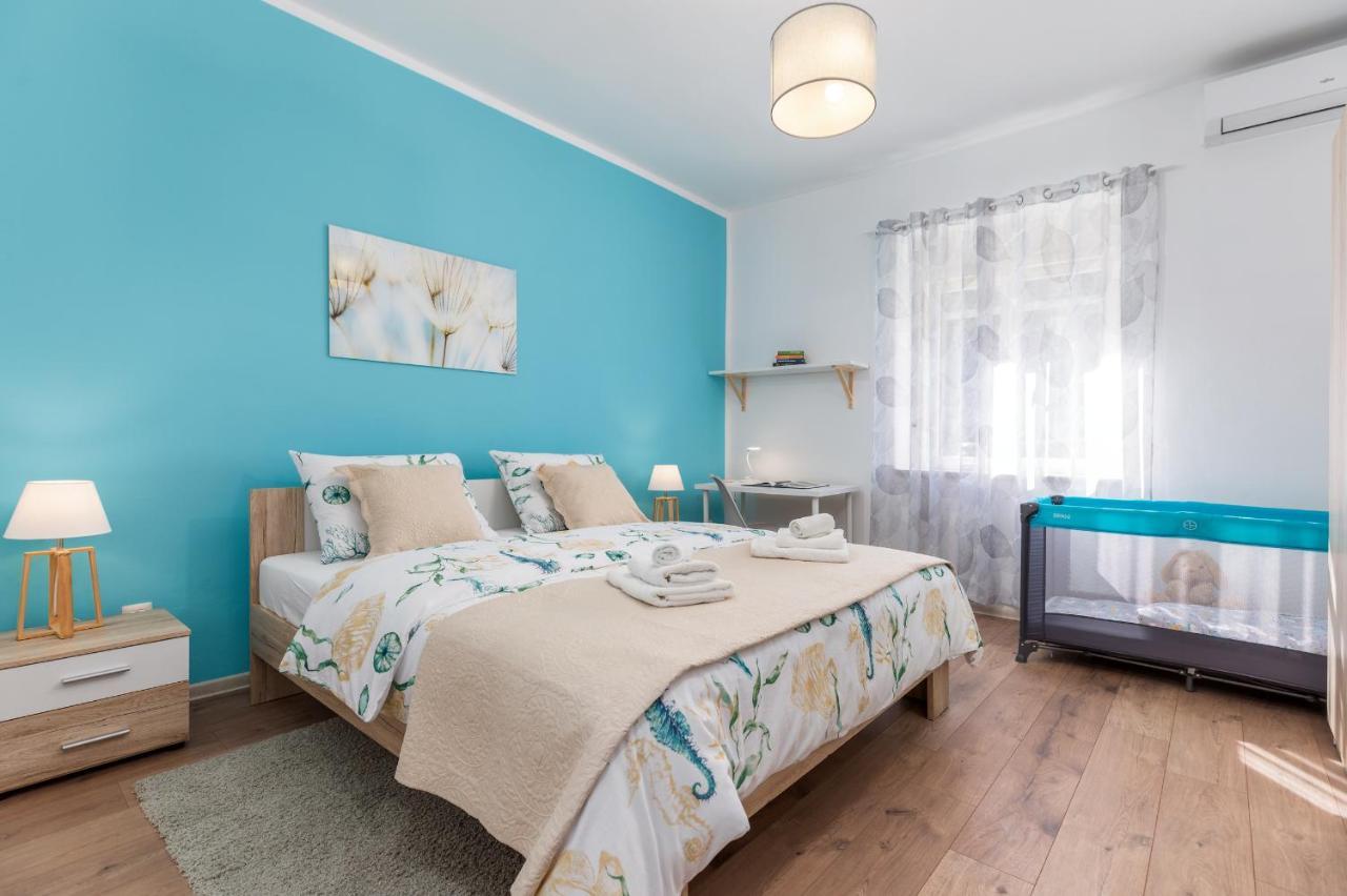 Lovely House With Garden Near Centre *